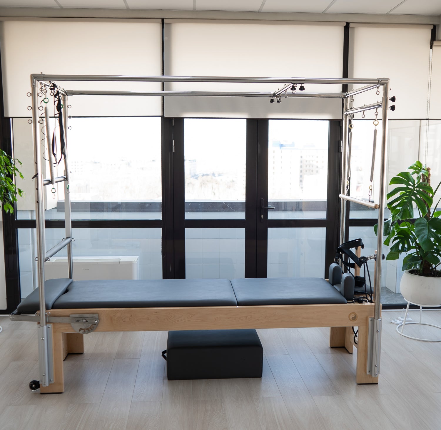  Napolie Pilates Bed Pilates Reformer - Full Trapeze