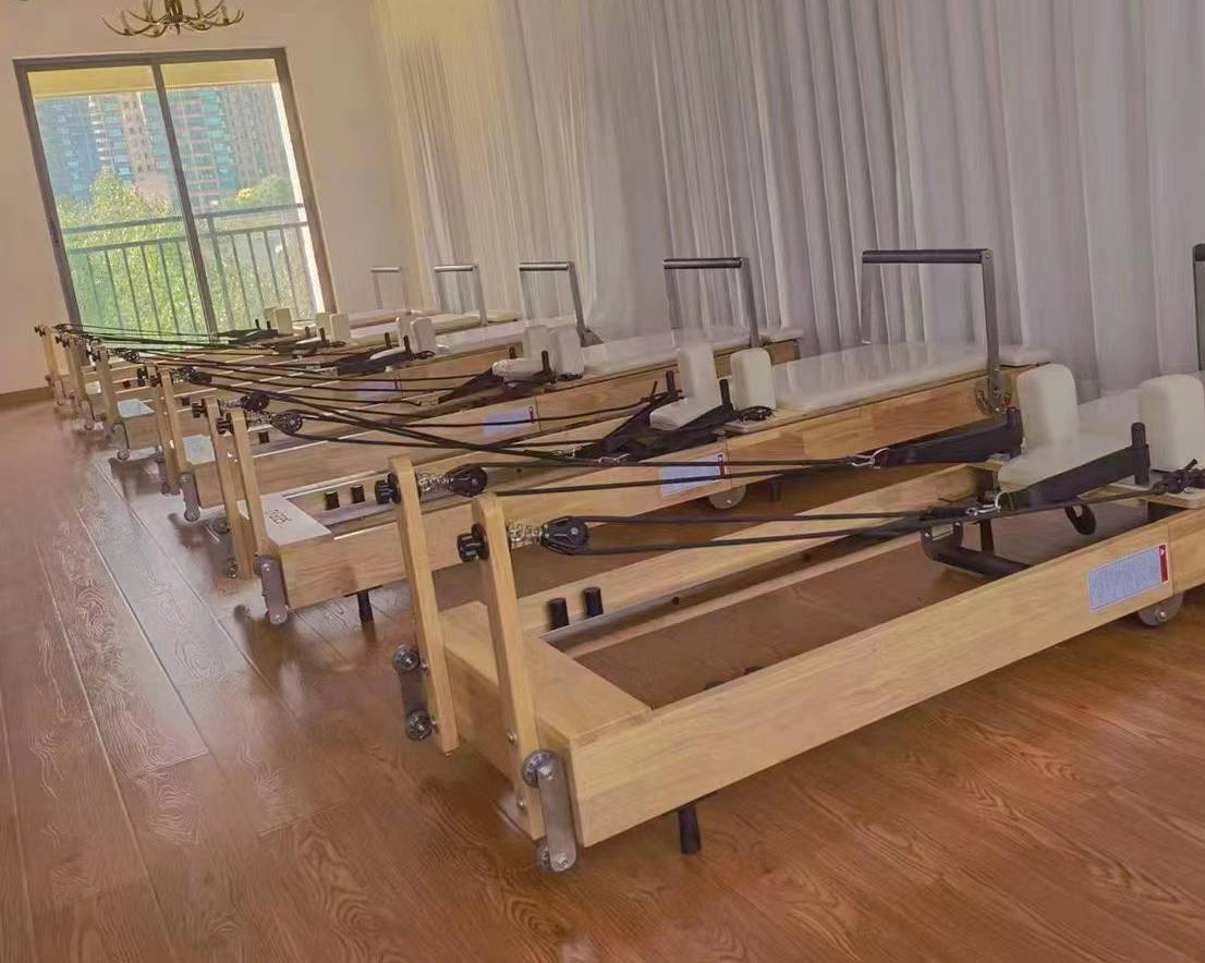 Foldable Pilates Reformer Wood White Bed - Nour Advanced - Personal Hour for Yoga and Meditations
