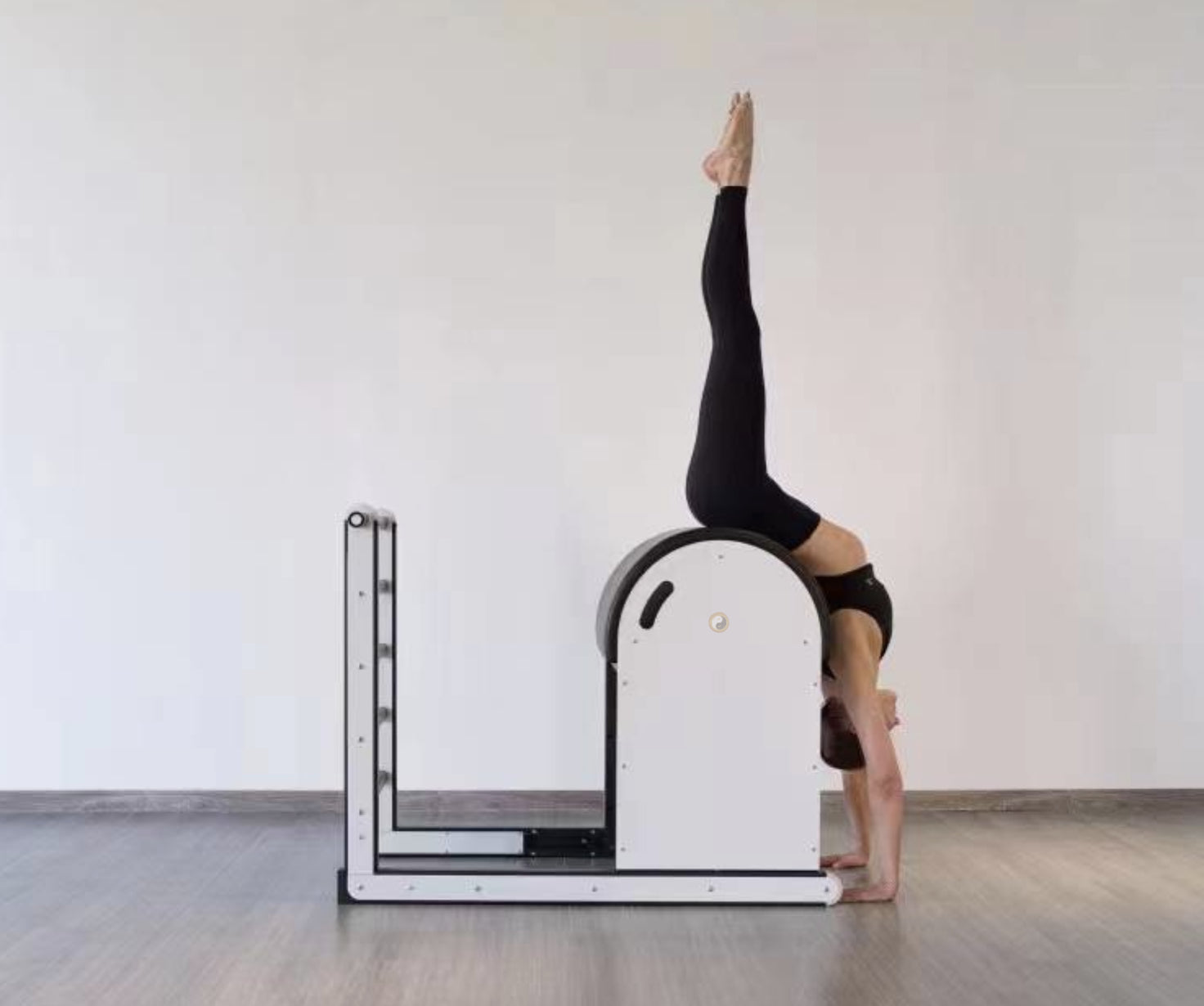 Pilates Ladder Barrel - Pilates Arc - Black and White Modern Design - Pilates  Ladder Barrel Yoga and Meditation Supplies in the US - Personal Hour –  Personal Hour