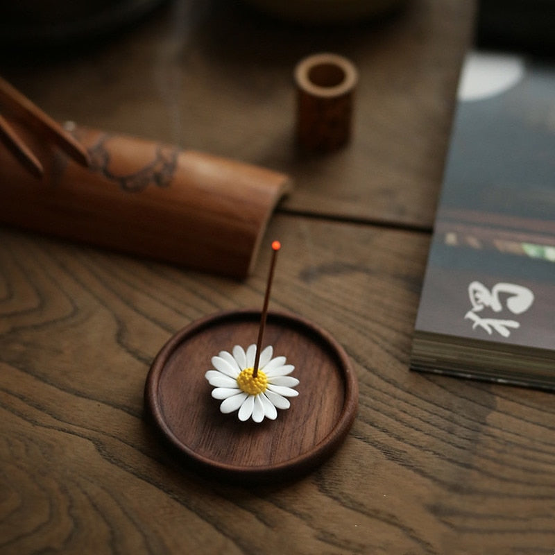 Daisy Incense Holder Mini Incense Burner Stick Ceramic Cones - Zen Decor Ideas - Personal Hour for Yoga and Meditations 